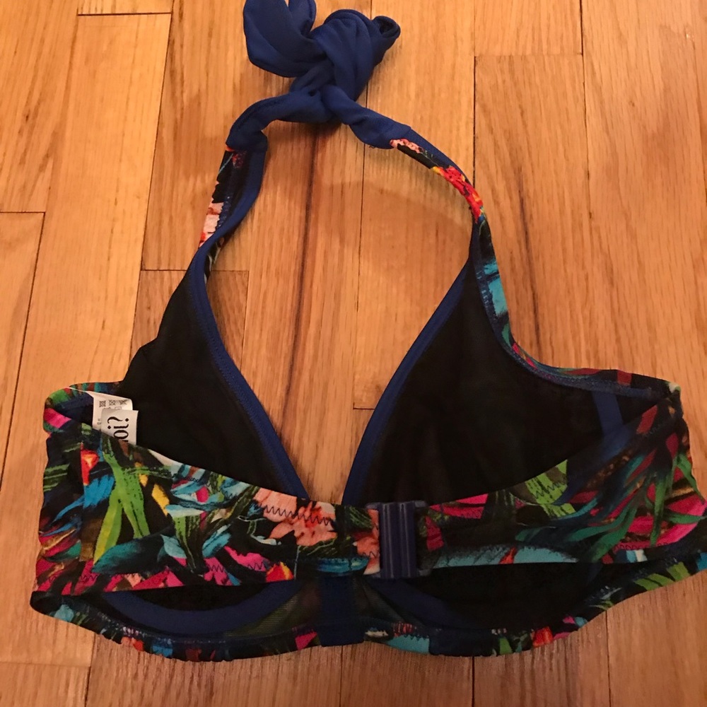 Swim suits - Picture 5 of 5